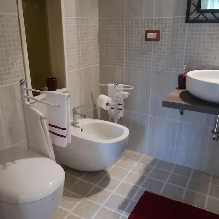 Appartamento Locazione Turistica Casa Del Castello - Sgv101 San Giorgio Canavese